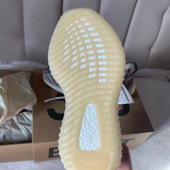 adidas Yeezy Boost 350 V2 Zyon - Picture 6 of 10
